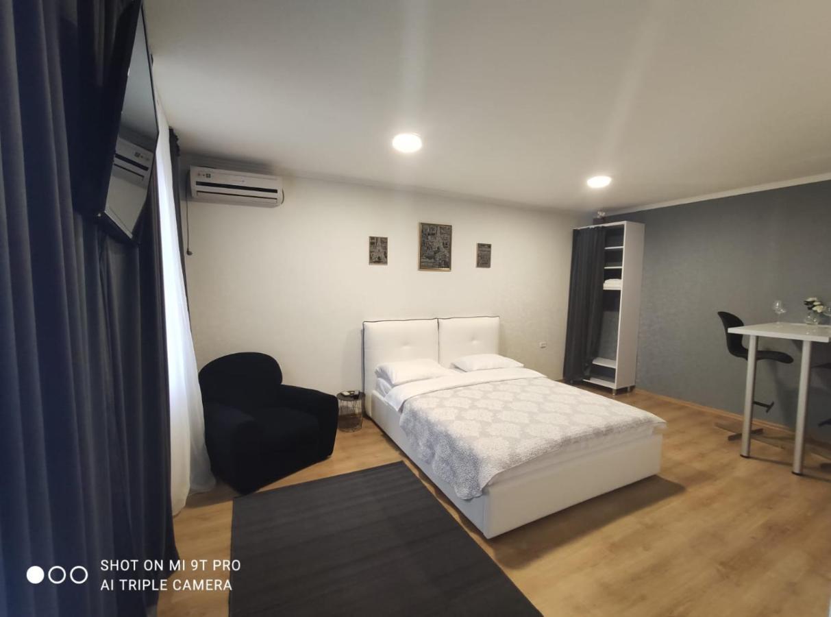 Studio In The Center Daire Kişinev Dış mekan fotoğraf