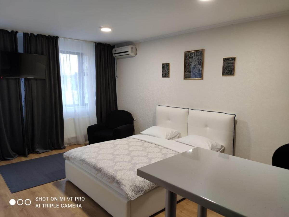 Studio In The Center Daire Kişinev Dış mekan fotoğraf
